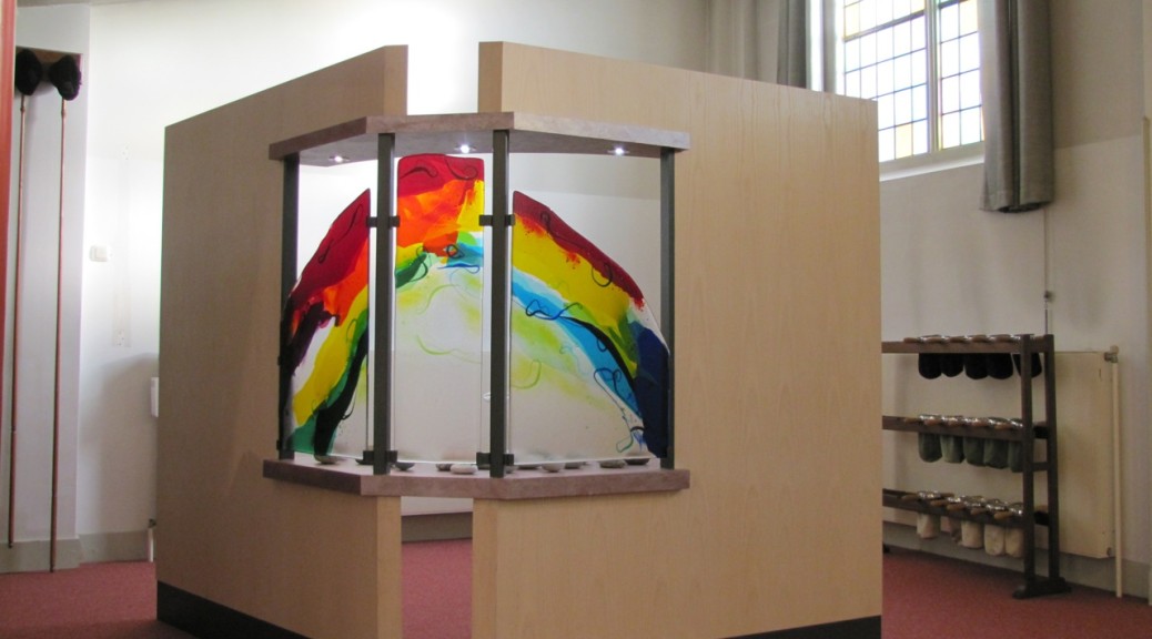 Gedachtenishoek Oosterkerk Zwolle | Atelier Galerie Annemiek Punt Ootmarsum Glas & Schilder Kunst