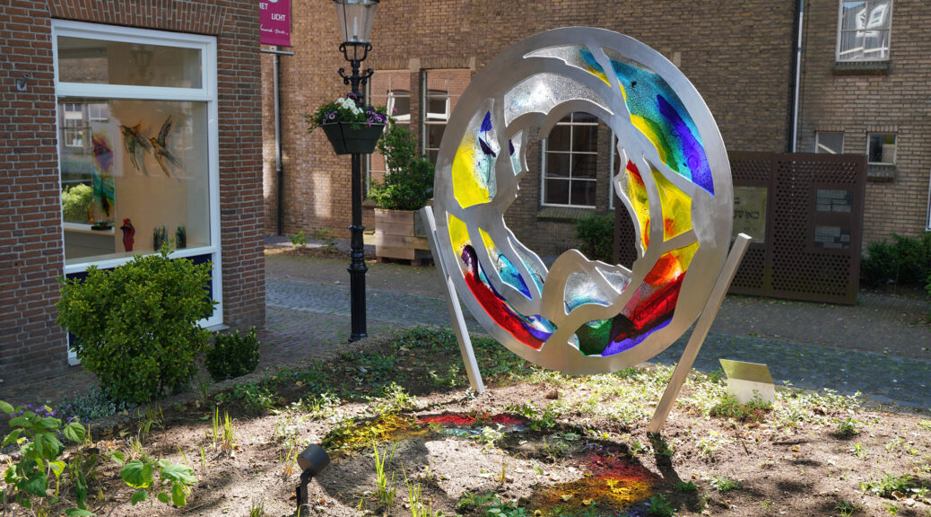 Verbondenheid | Atelier Galerie Annemiek Punt in Ootmarsum, Glaskunst en Schilderkunst